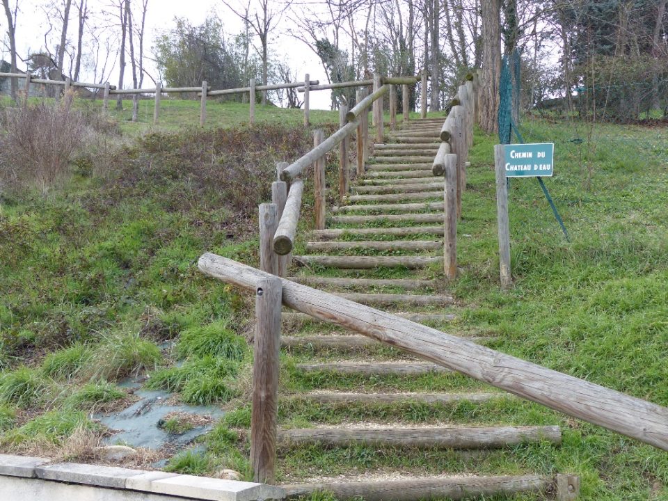 chemin-chateau-eau-960x720-1